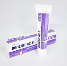 Chấm mụn Benzac AC 5