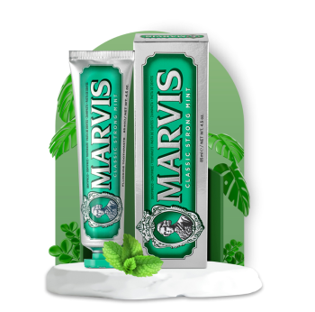 Kem đánh răng Marvis xanh lá Classic Strong Mint